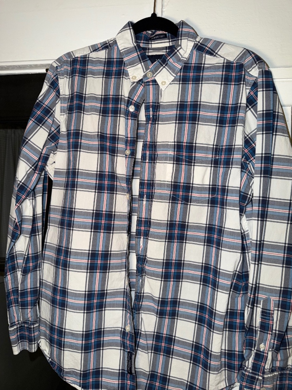 American Eagle Button Down Shirt (Size M)